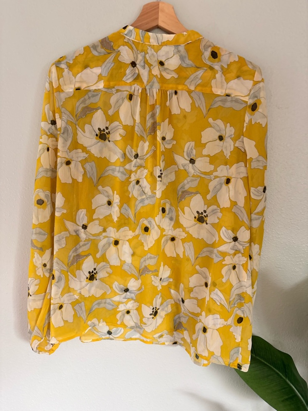 Banana Republic Yellow Floral Pintuck Button Blouse - Picture 5 of 5